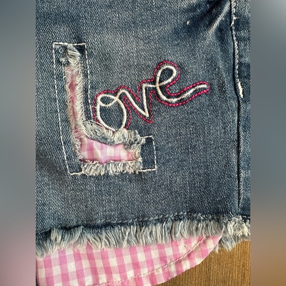 Embroidered  seven7 Denim Shorts with Floral and Love Design girls size 12 nwt - Picture 5 of 5